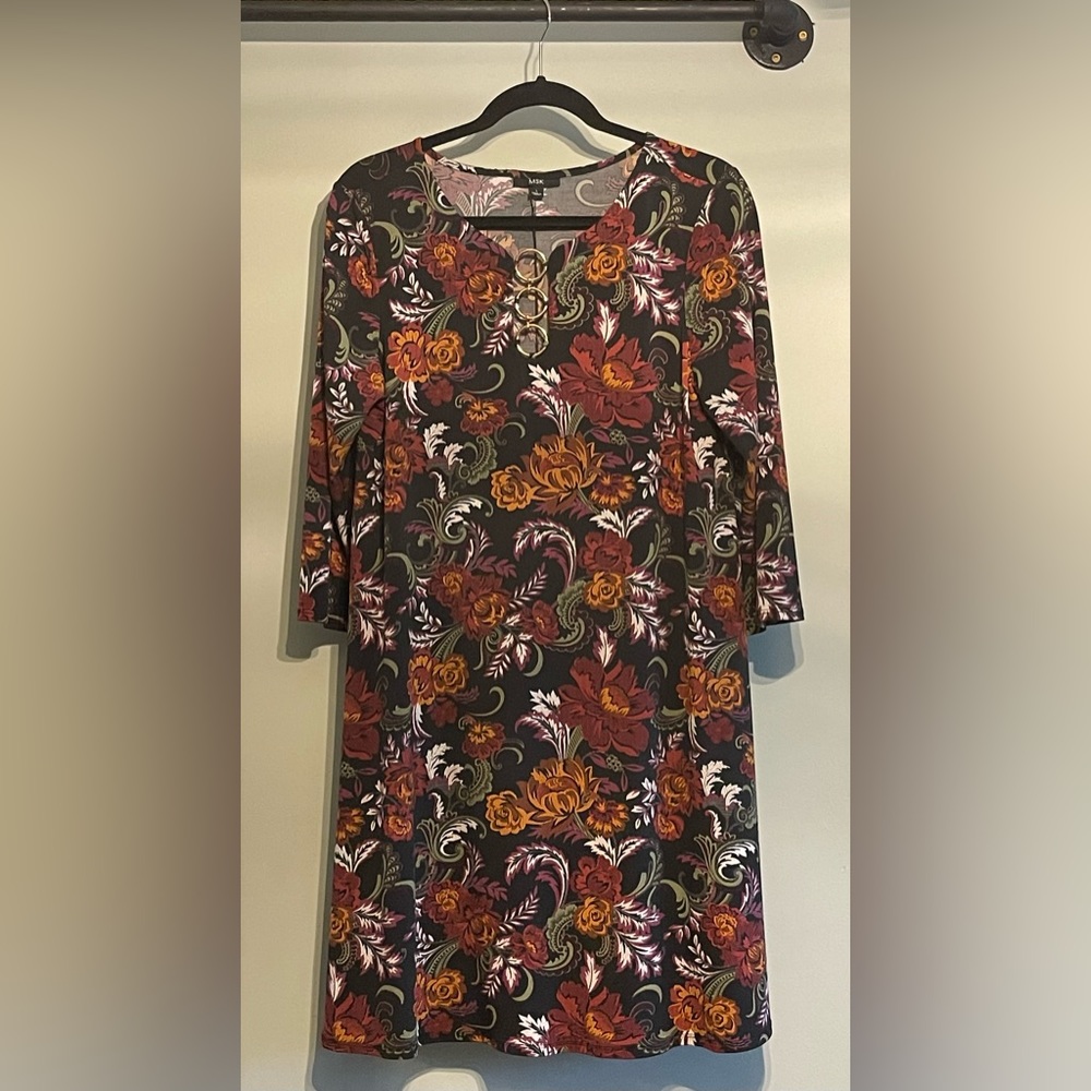 MSK Dress. Perfect for the holidays! Only worn once.
